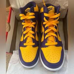 Nike Dunk Highs Size 3 DZ4455 500